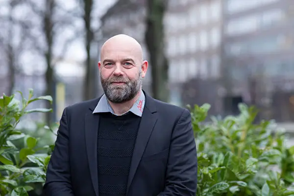 Per Simonsen fra A-One Solutions præsenterer corona-hjælpepakker til virksomheder