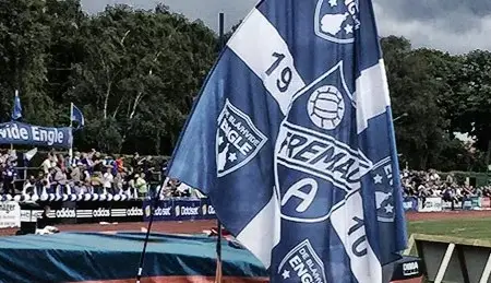 Fremad Amager flag som symbol på IT-support der bygger bro til fremtiden